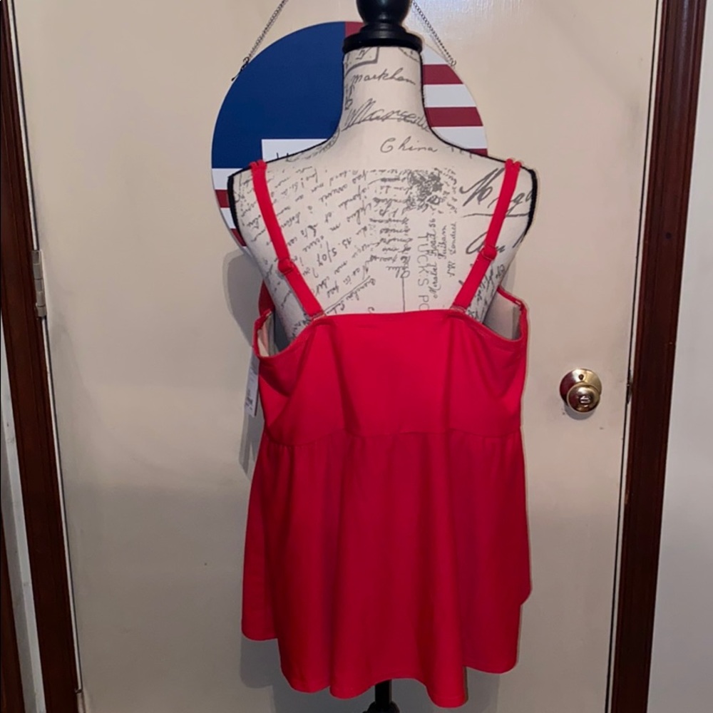 NWT PLUS SIZE TANKINI TOP 🌴🦀🌊🏊‍♂️🏊‍♀️🏄‍♀️🏖⛱ - Picture 7 of 8